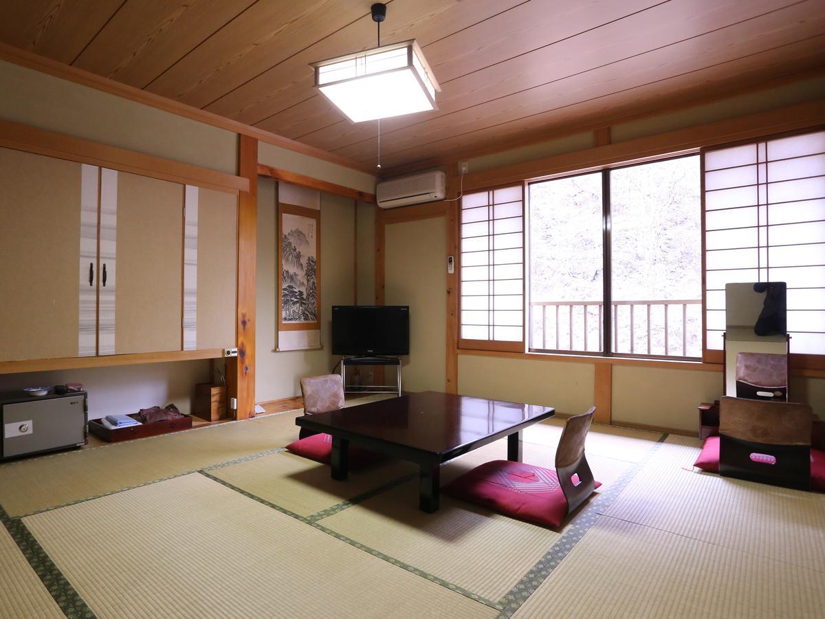 Hoshigaoka Sanso Hotel Kusatsu  Bagian luar foto